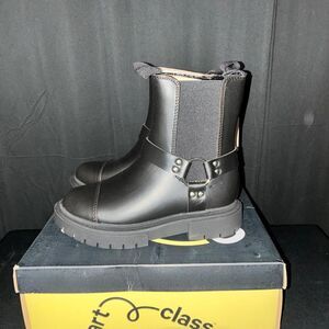 Art-class Girls Boots size 4